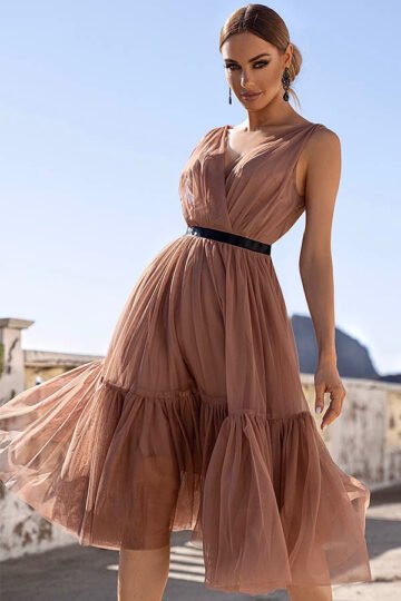 Sukienki wieczorowe Emo Paris tiulowa kloszowana – cappuccino kloszowana sukienka